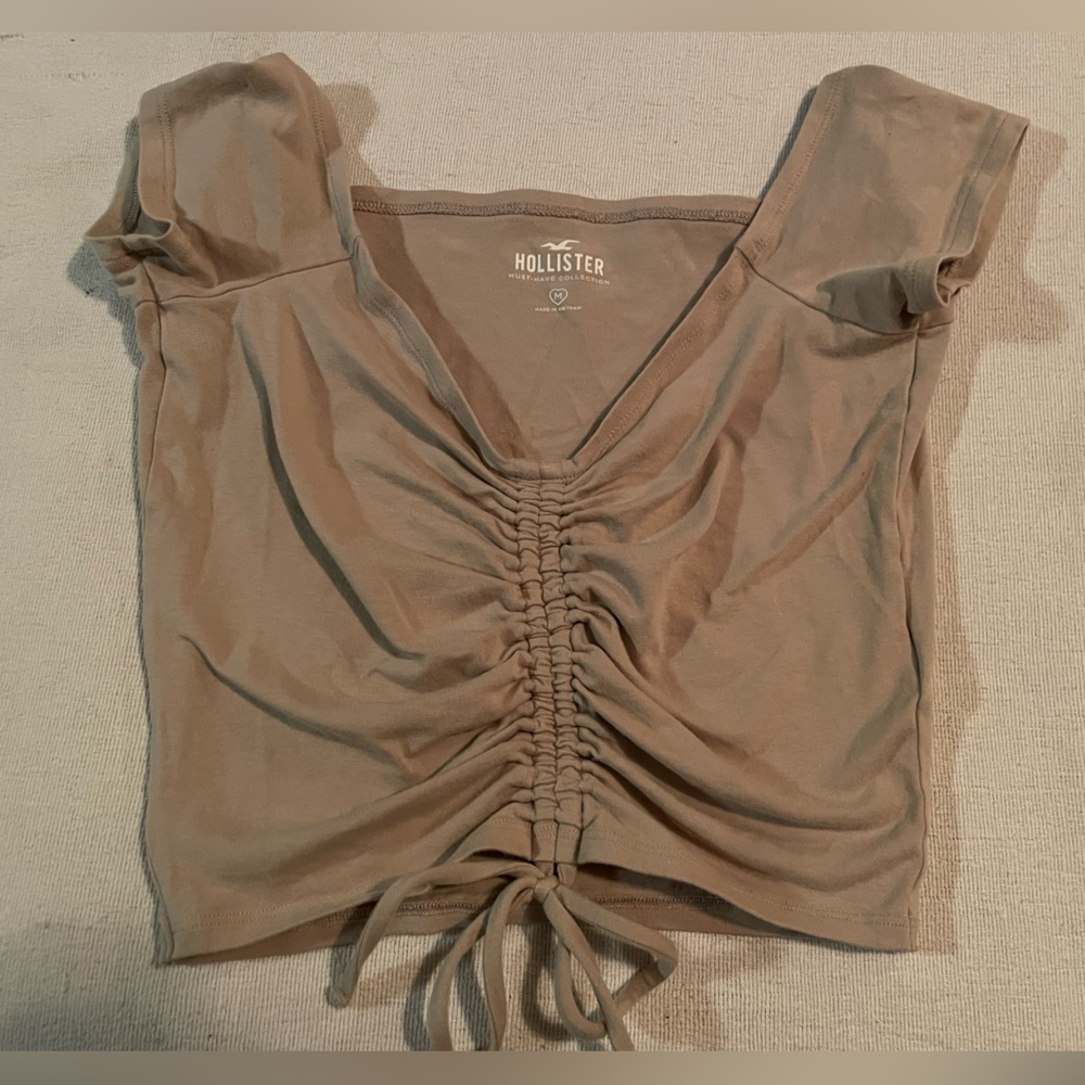 Hollister scrunch top